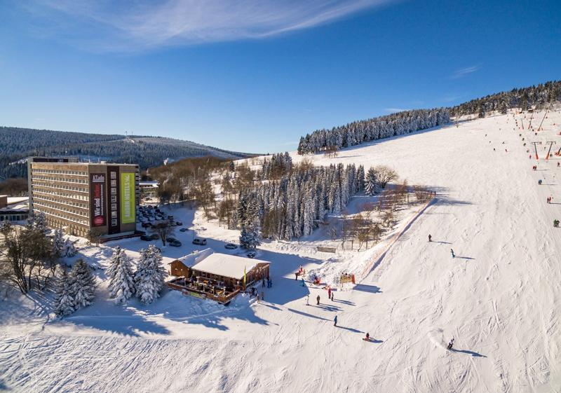 Winterlicher Urlaub mit viel Outdoorspaß am Fichtelberg © AHORN Hotel Am Fichtelberg