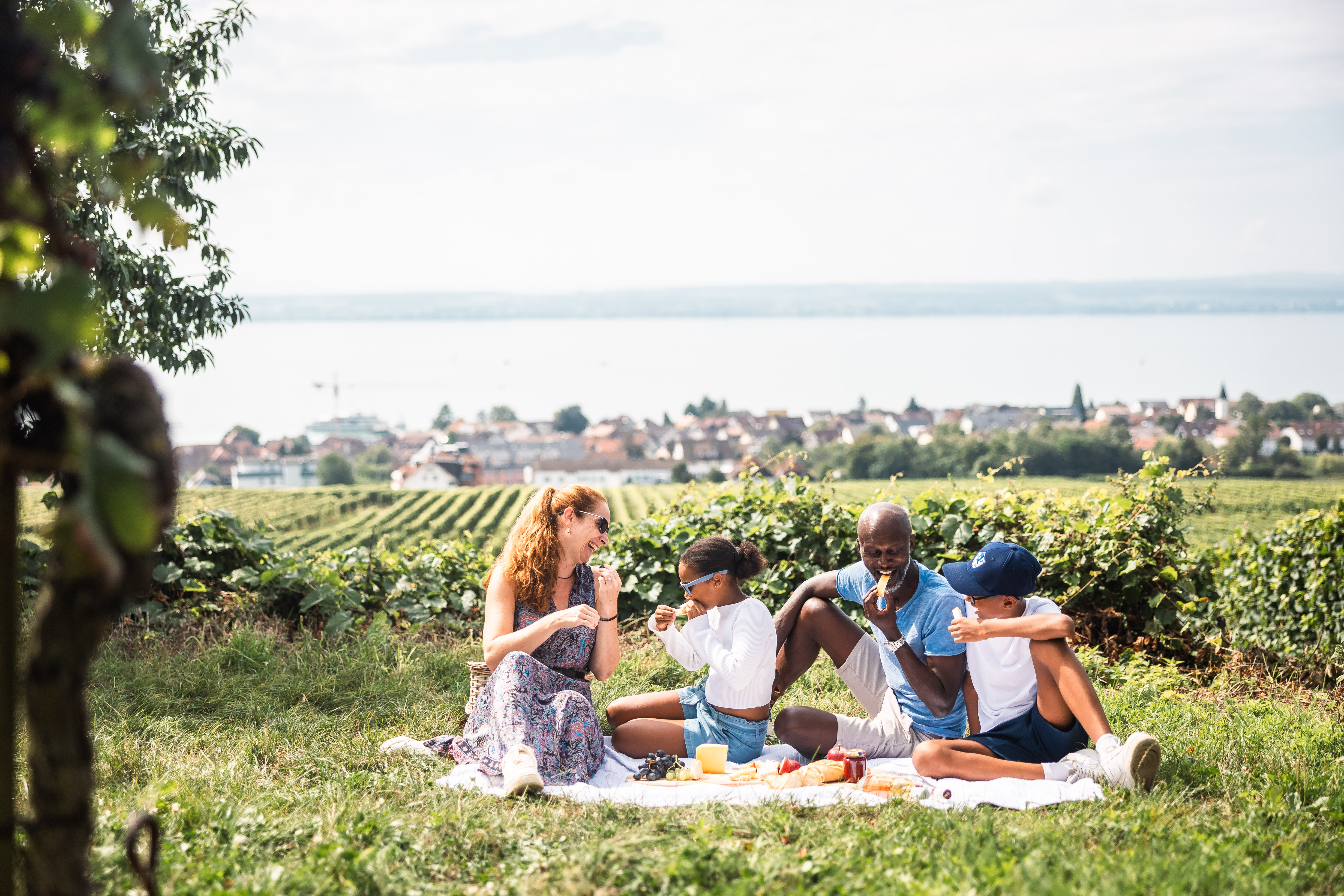 Picknickpause am Bodensee © Frederick Sams