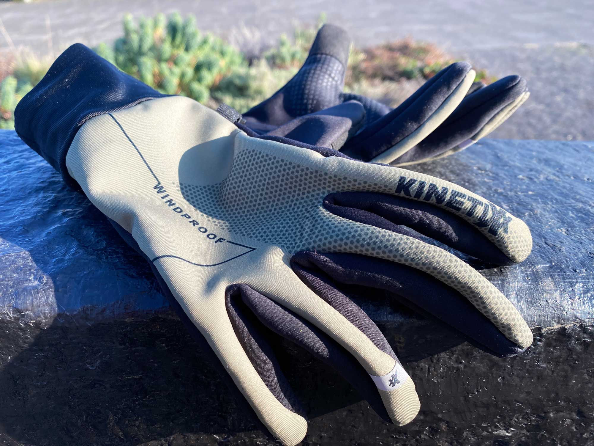 Ansicht des Kinetixx Handschuhs