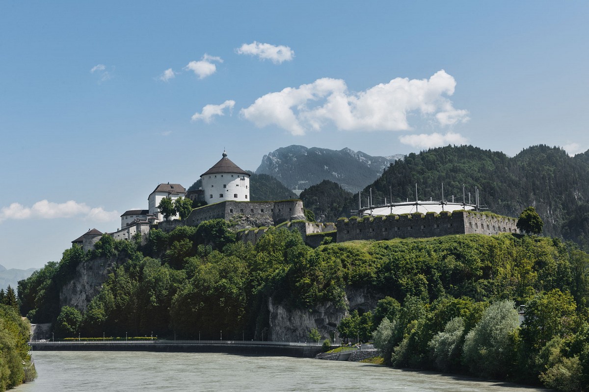 Die 800 Jahre alte Festung Kufstein © Lolin