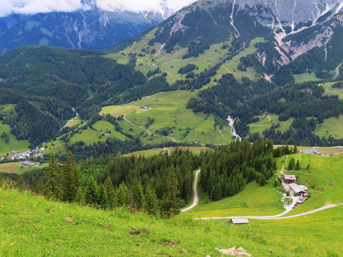 Blick zur Zachhofalm (Tour 2)