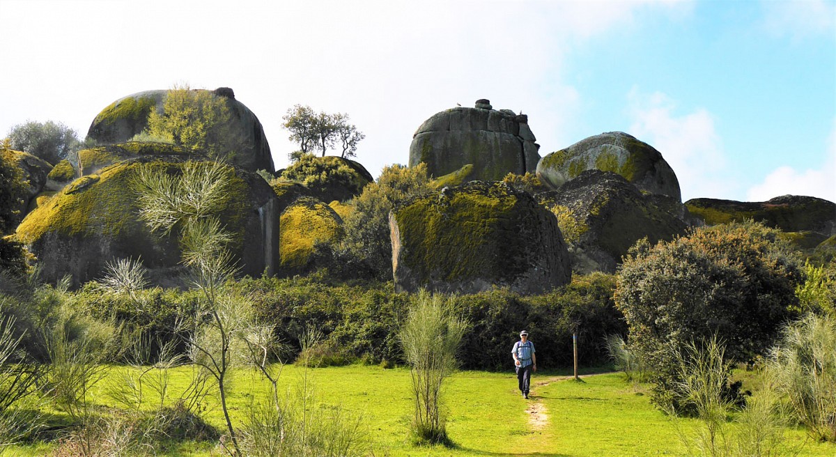 Wer hätte gedacht, dass die Extremadura so aussehen kann? Wandern im Naturpark Los Barruecos Alle Fotos © Christiane Neubauer