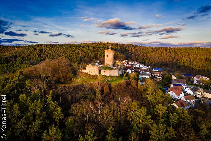 Burg Mellau im Ederbergland