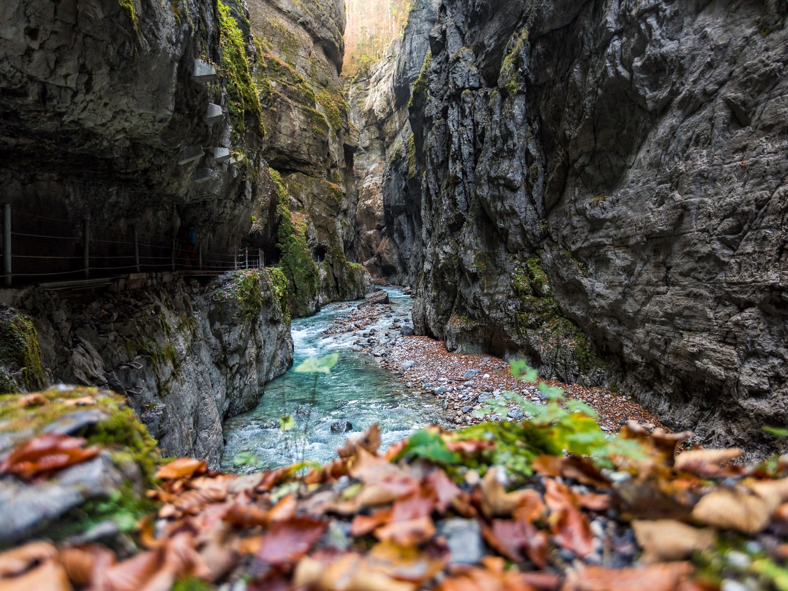 p-unter-anderem-durch-die-Partnachklamm-ein-beeindruckendes-Naturschauspielp