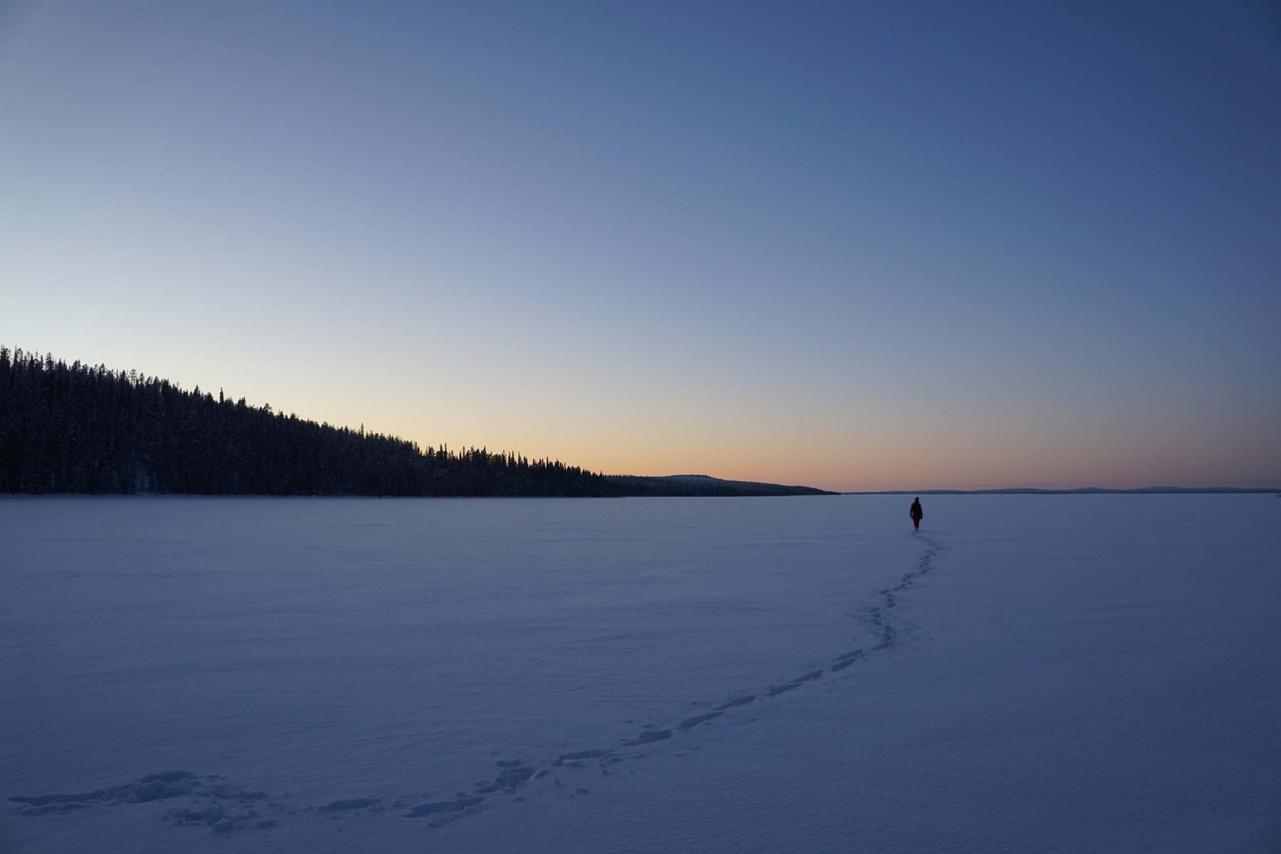 pWander-AutorinnbspHanna-Engler-hatnbspin-der-finnischen-RegionnbspKuusamo-Ruka-einige-Tage-im-Schnee-verbracht-Ihre-Bilder-lassen-uns-erahnen-wie-beeindruckend-und-spaszligig-das-Erlebnis-warnbspbr-Das-erste-Foto-wurde-waumlhrend-eines-Spaziergangs-in-der-Naumlhe-ihrer-Huumltte-amnbspSee-Yli-Kitka-aufgenommen-ca-30-Minuten-entfernt-von-der-StadtnbspKuusamoppspan-stylefont-size14pxemFotos-copy-Hanna-Engleremspanp