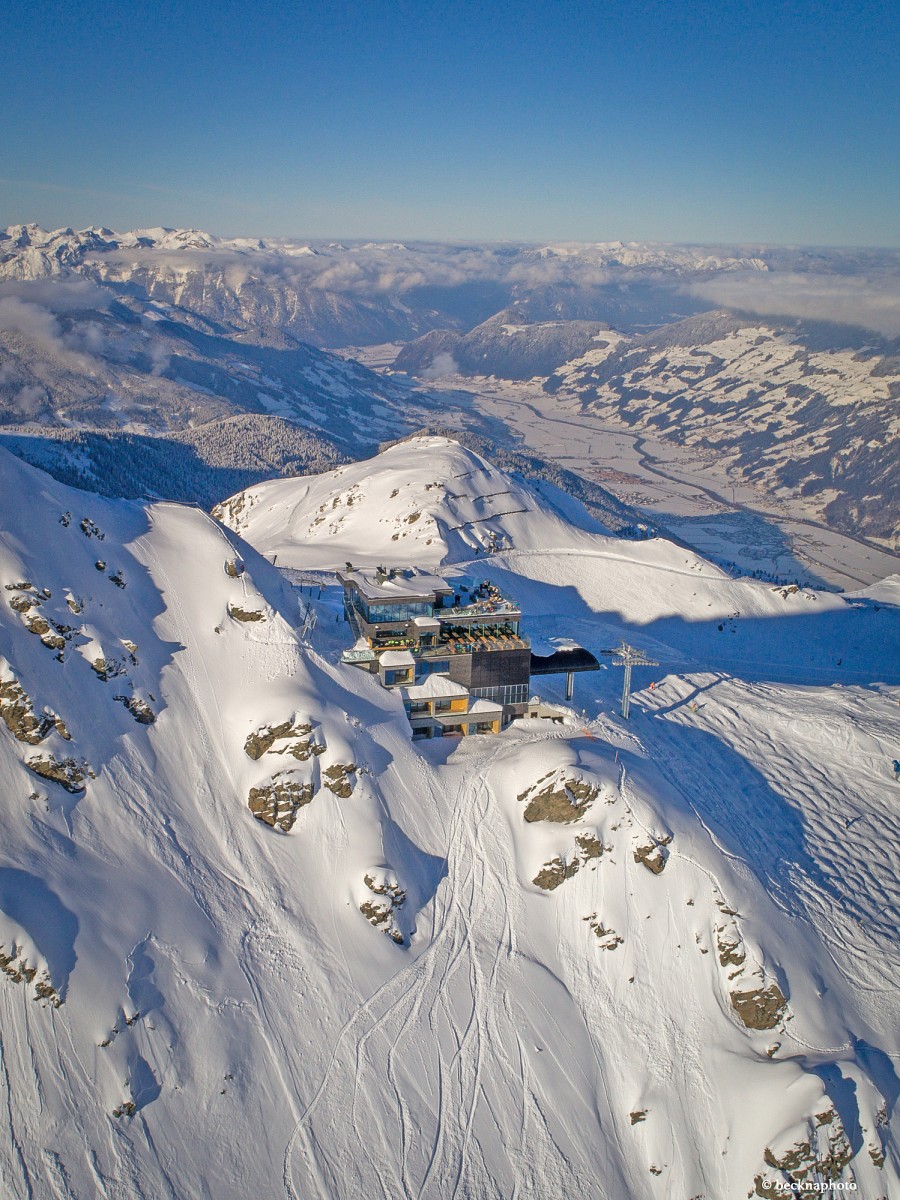 pDirektnbspauf-der-Sonnenterrasse-des-Albergos-beginnt-der-durchgaumlngig-gesichertenbspWinter-Alpinsteigp