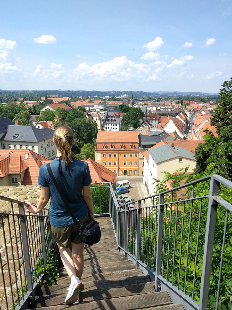 pZiel-des-a-hrefhttpwwwsaechsische-schweizdemalerweghtml-targetblankMalerwegesa-Pirna-Vom-Schloss-aus-hat-man-an-mehreren-Stellen-tolle-Aussichten-uumlber-die-Stadt-und-das-Elbtal-Kleine-gemuumltliche-Spaziergaumlnge-sind-hier-uumlberall-moumlglichnbspppTipp-Thorsten-Hoyers-Wanderfuumlhrer-zum-Malerweg-erschienennbspim-a-hrefhttpswwwconrad-stein-verlagdebuecher-shopmalerweg-targetblankConrad-Stein-Verlagap