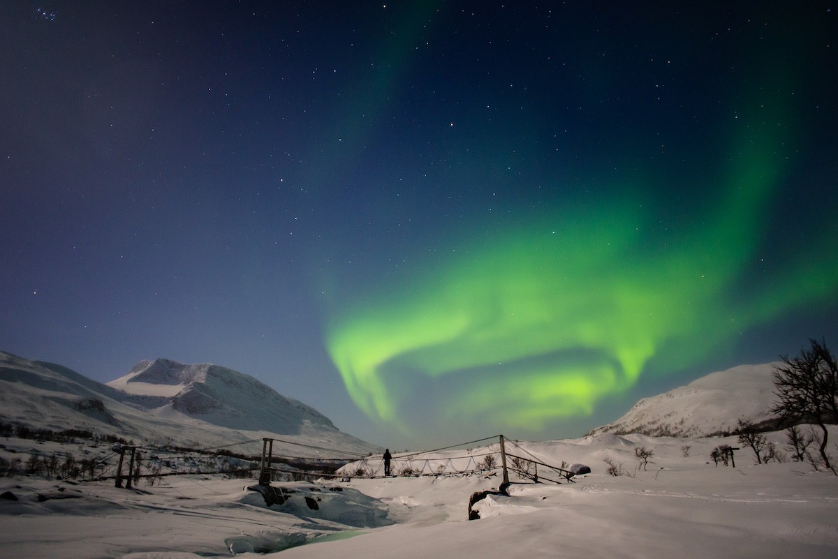 pquotAurora-Bridgequot-E1-in-Norwegenbr-Fotograf-David-Wrangborgbr-Nominiert-in-der-Kategorie-emMensch-und-Naturembr-Alle-Fotos-aus-dem-Wettbewerb-findet-Ihrbr-aufnbspa-hrefhttpse1r1-photoawardeuawardgewinner-2020-targetblankwwwe1r1-photoawardeuawardgewinner-2020ap