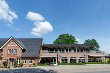 Ansicht eines Hotels von vorne